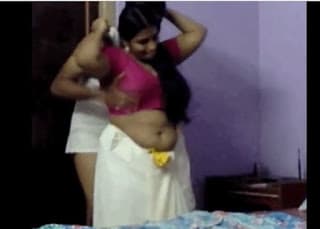 Hot Kerala Mallu aunty – Big back