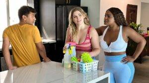 Watch MomsBangTeens-Riley-Reign-Ny-Ny-Lew-MILF-Makes-College ...
